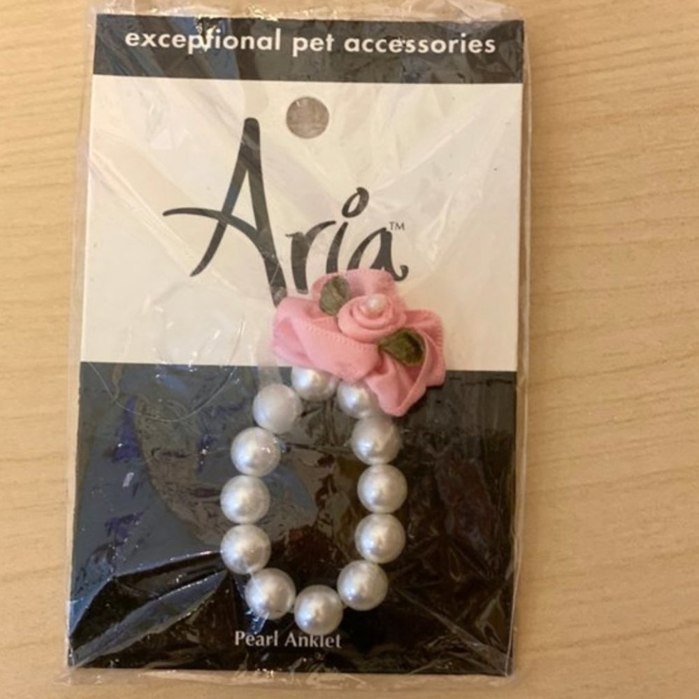 🎉HP 🎉 Aria Pearl Rose Anklet - FIRM $